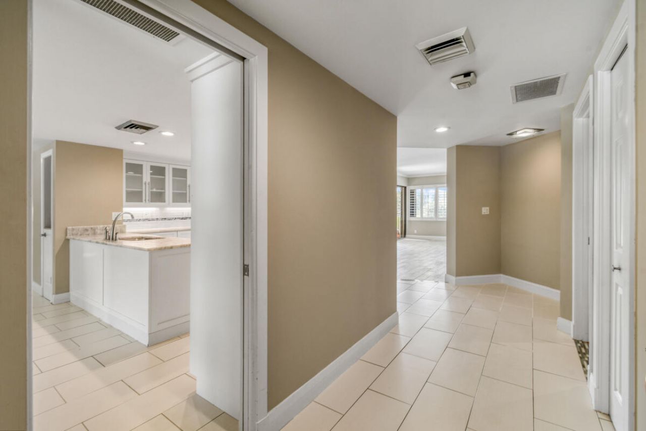 1117 Marine Way E, Unit K2-L, North Palm Beach, FL 33408 Photo