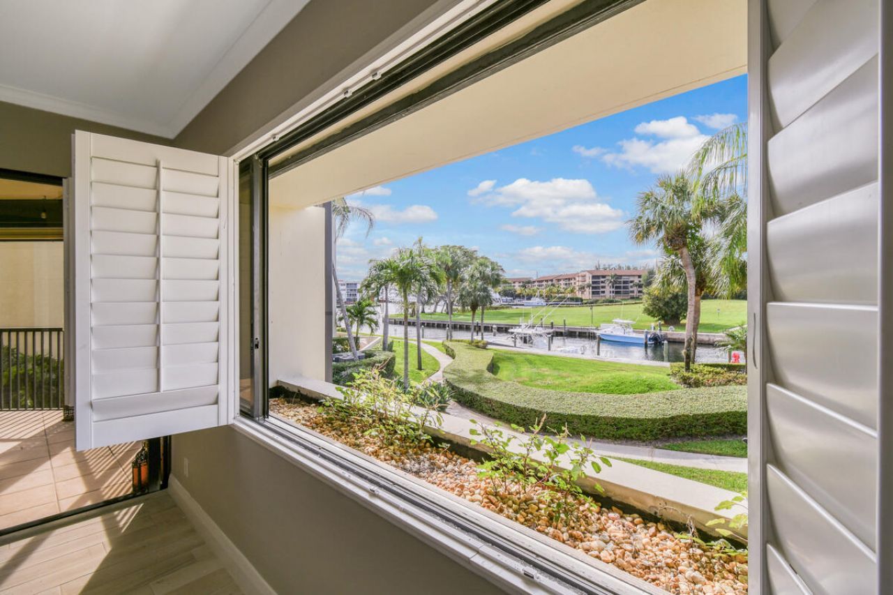 1117 Marine Way E, Unit K2-L, North Palm Beach, FL 33408 Photo