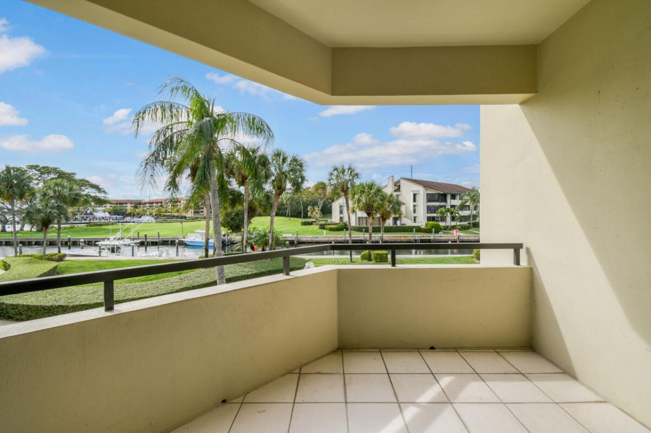 1117 Marine Way E, Unit K2-L, North Palm Beach, FL 33408 Photo