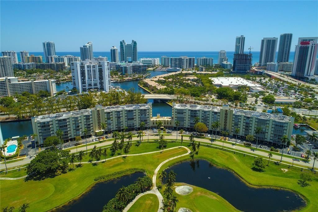 1445 Atlantic Shores Boulevard, Unit 406, Hallandale Beach, FL 33009 Photo