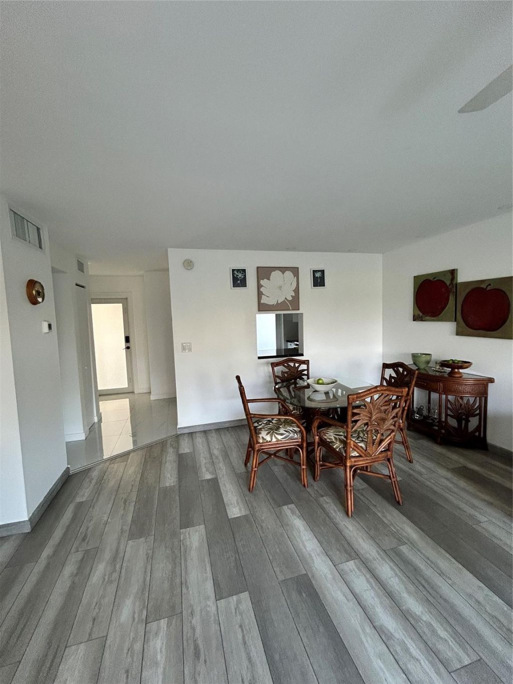 1445 Atlantic Shores Boulevard, Unit 406, Hallandale Beach, FL 33009 Photo
