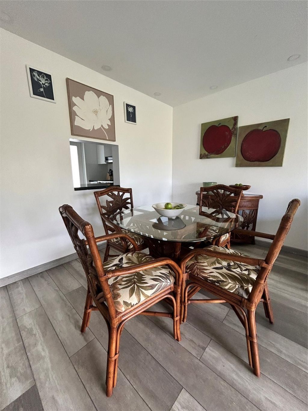 1445 Atlantic Shores Boulevard, Unit 406, Hallandale Beach, FL 33009 Photo