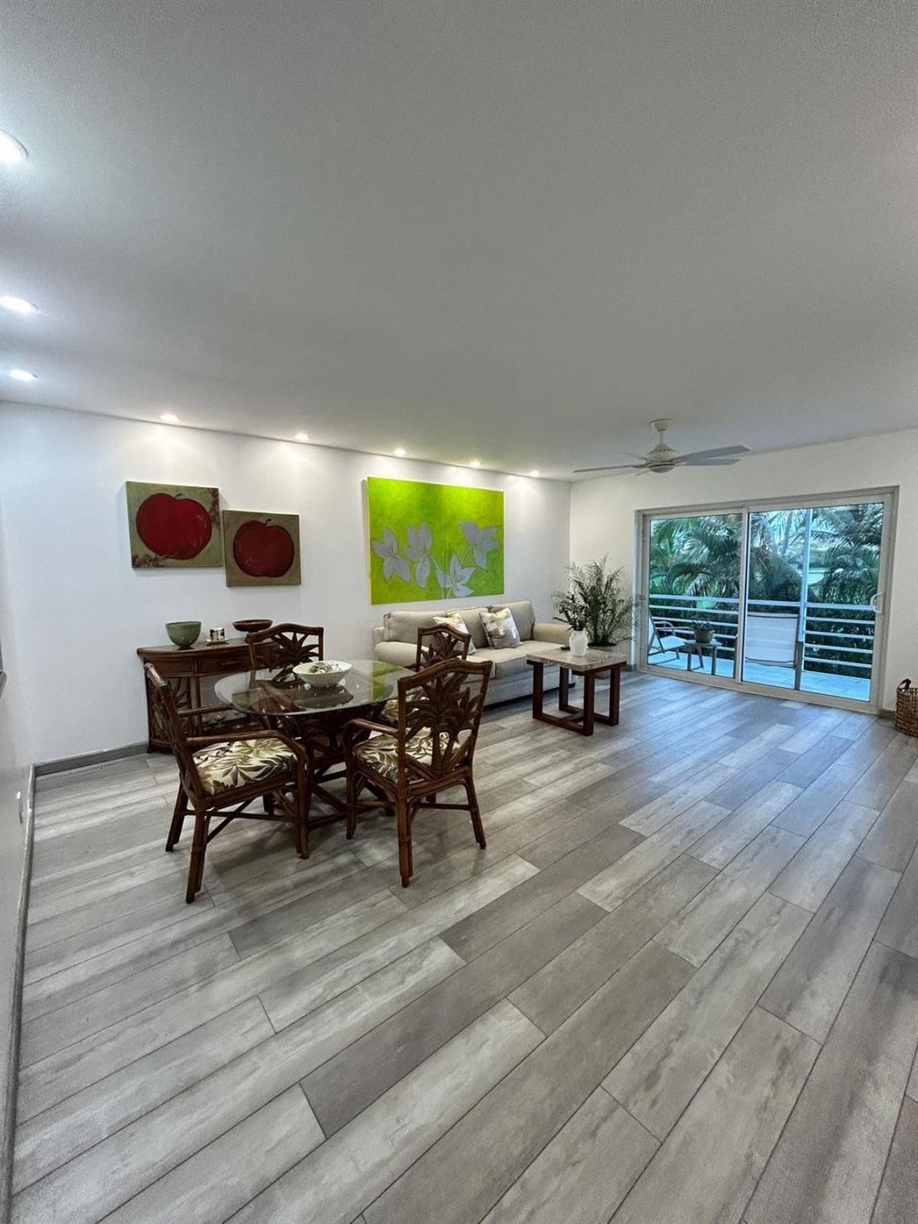 1445 Atlantic Shores Boulevard, Unit 406, Hallandale Beach, FL 33009 Photo