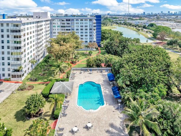 4400 Hillcrest Dr, Unit 605A, Hollywood, FL 33021