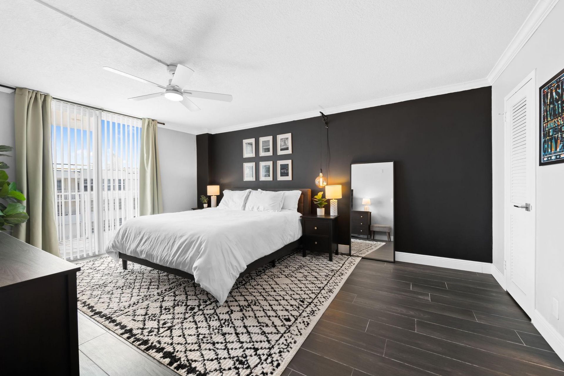 1170 N Federal Highway, Unit 1208, Fort Lauderdale, FL 33304 Photo