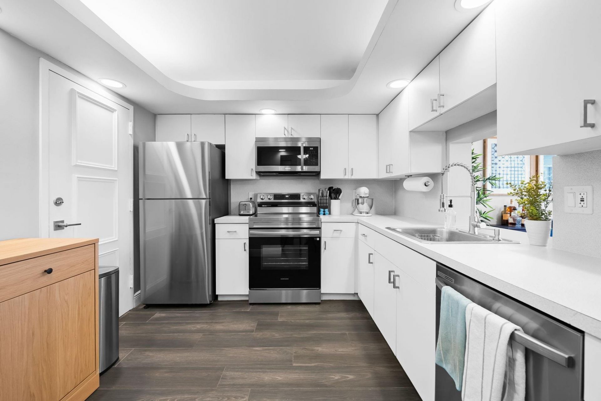 1170 N Federal Highway, Unit 1208, Fort Lauderdale, FL 33304 Photo