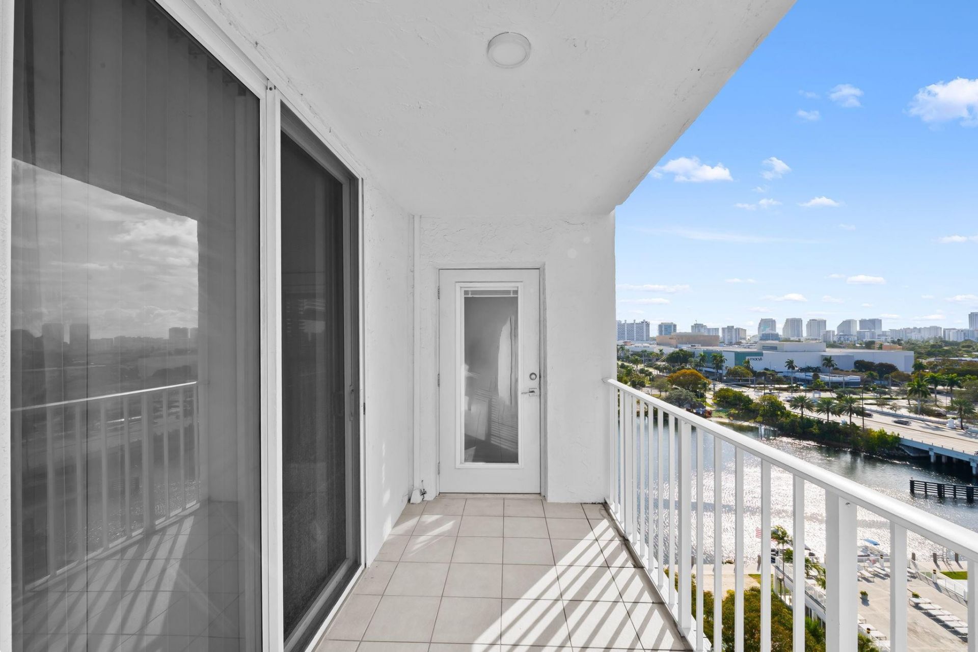 1170 N Federal Highway, Unit 1208, Fort Lauderdale, FL 33304 Photo