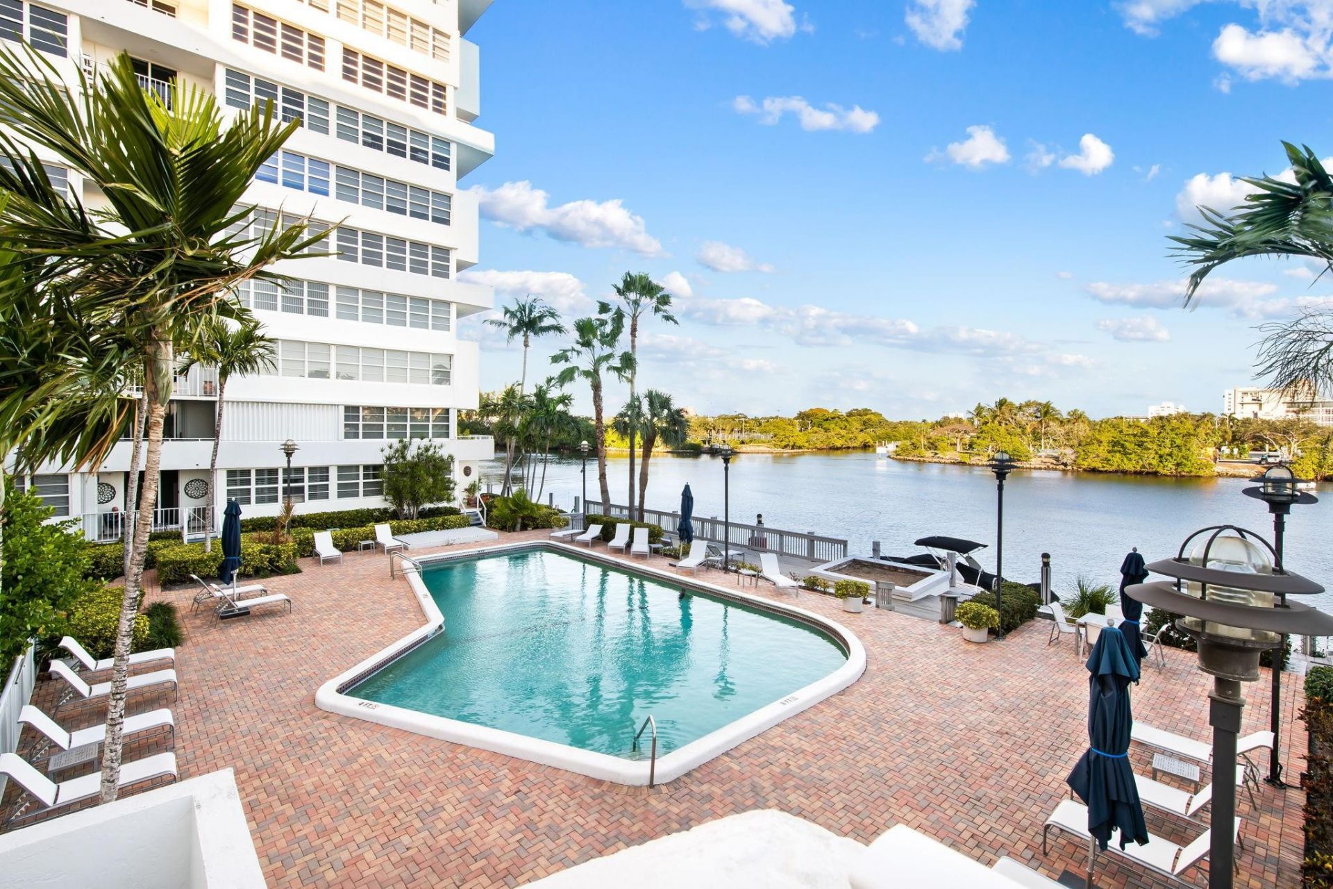 1170 N Federal Highway, Unit 1208, Fort Lauderdale, FL 33304 Photo