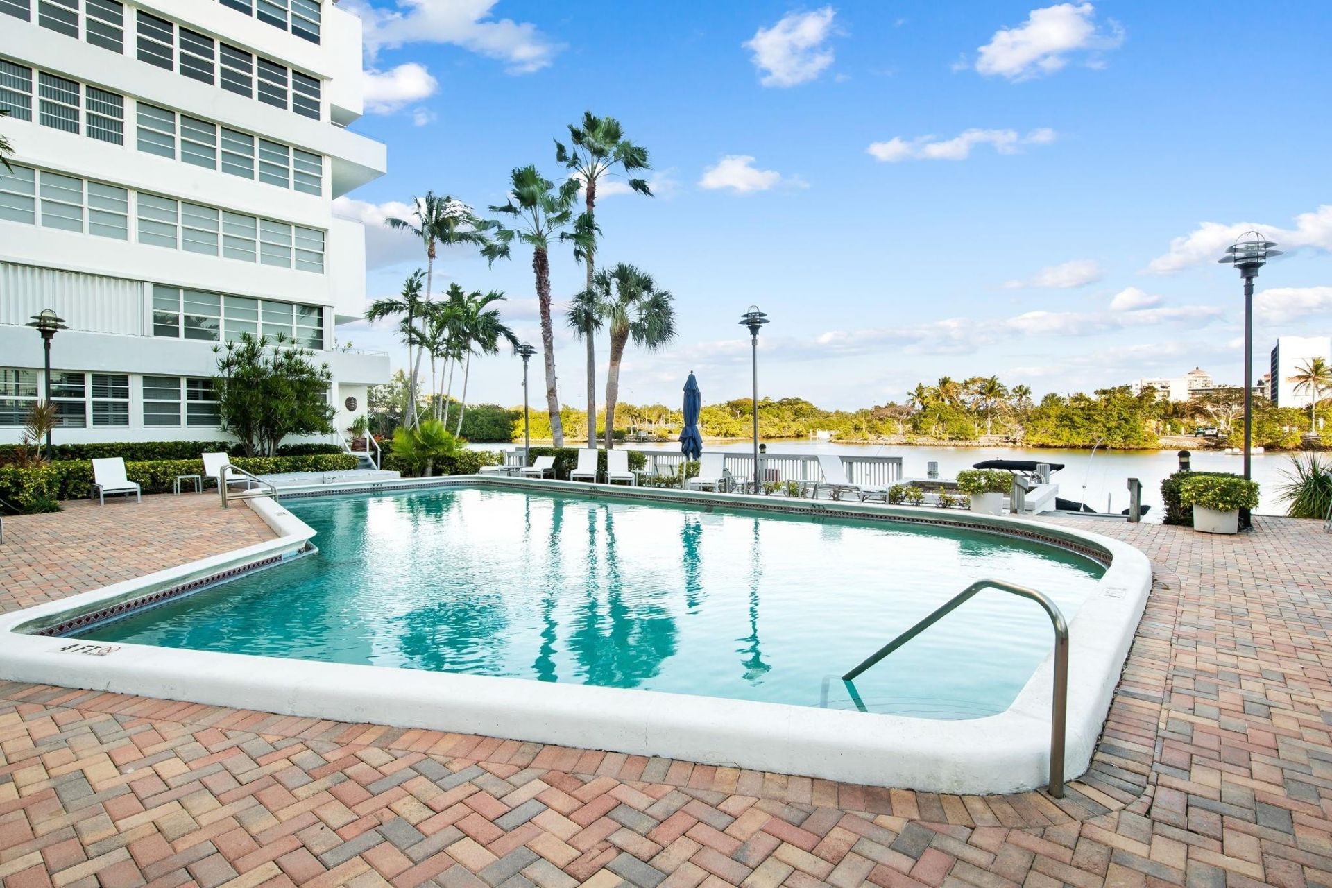 1170 N Federal Highway, Unit 1208, Fort Lauderdale, FL 33304 Photo