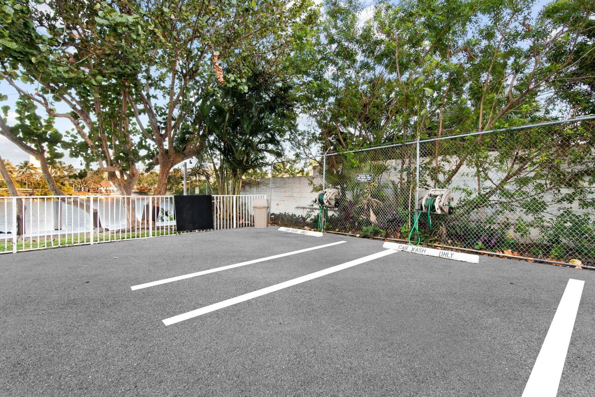 1170 N Federal Highway, Unit 1208, Fort Lauderdale, FL 33304 Photo