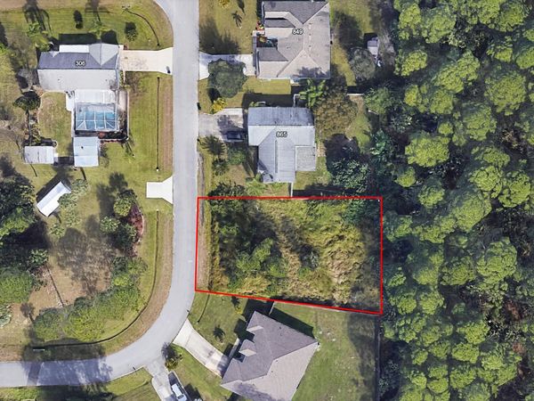 881 Sherwood Avenue SW, Palm Bay, FL 32908