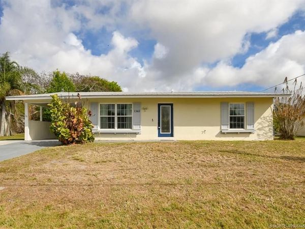 1365 SW Gastador Avenue, Port St Lucie, FL 34953