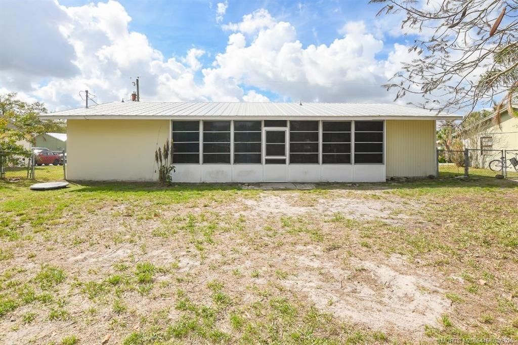 1365 SW Gastador Avenue, Port Saint Lucie, FL 34953 Photo