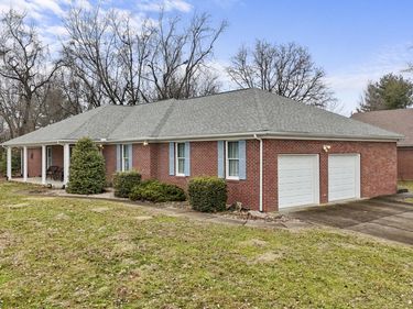 1202 Kimbel Drive, Frankfort, KY 40601