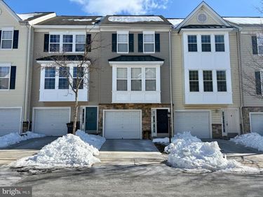 23092 FONTWELL SQUARE, STERLING, VA 20166