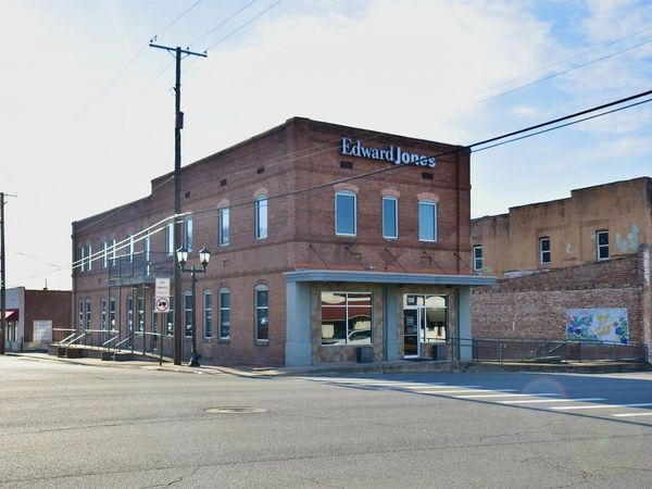 138 S Main Street, Malvern, AR 72104