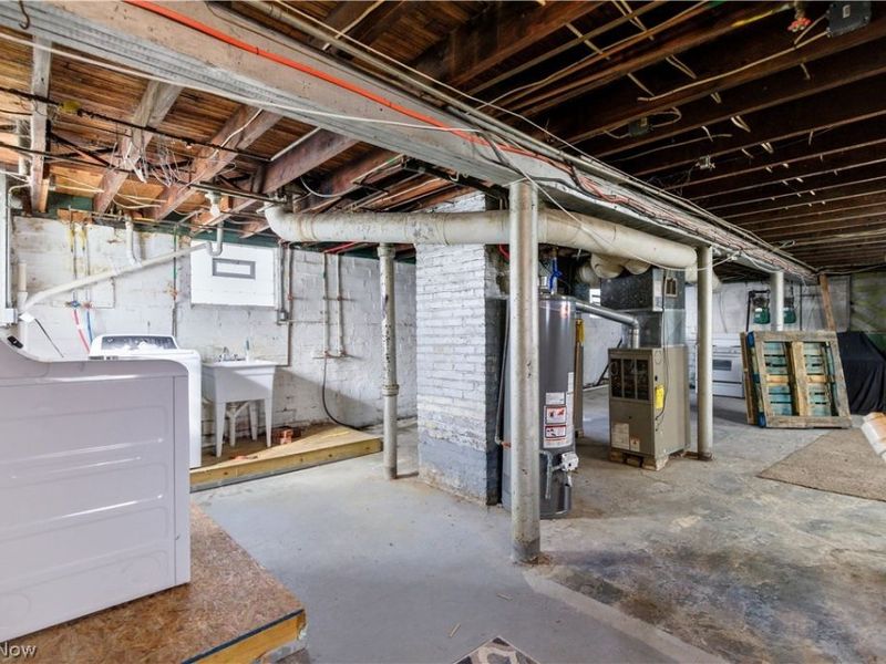 2609 Hood Avenue, Cleveland, OH 44109 Photo 19