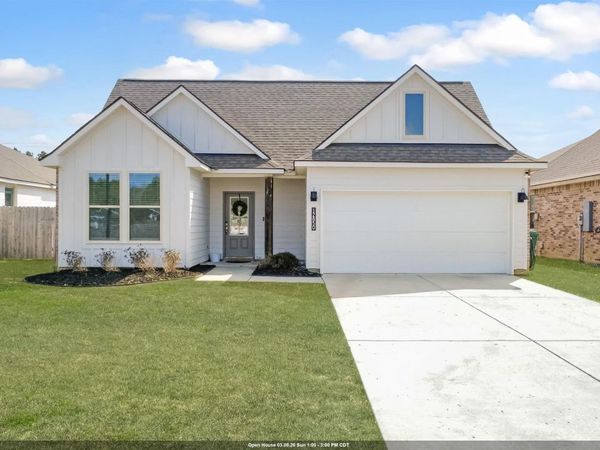 12850 Silverbell Ave, Denham Springs, LA 70726