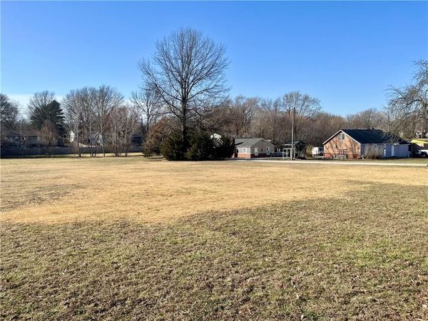 19310 Metcalf Avenue, Stilwell, KS 66085