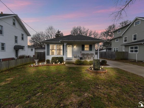 5821 Elmwood Street, Monroe, MI 00000