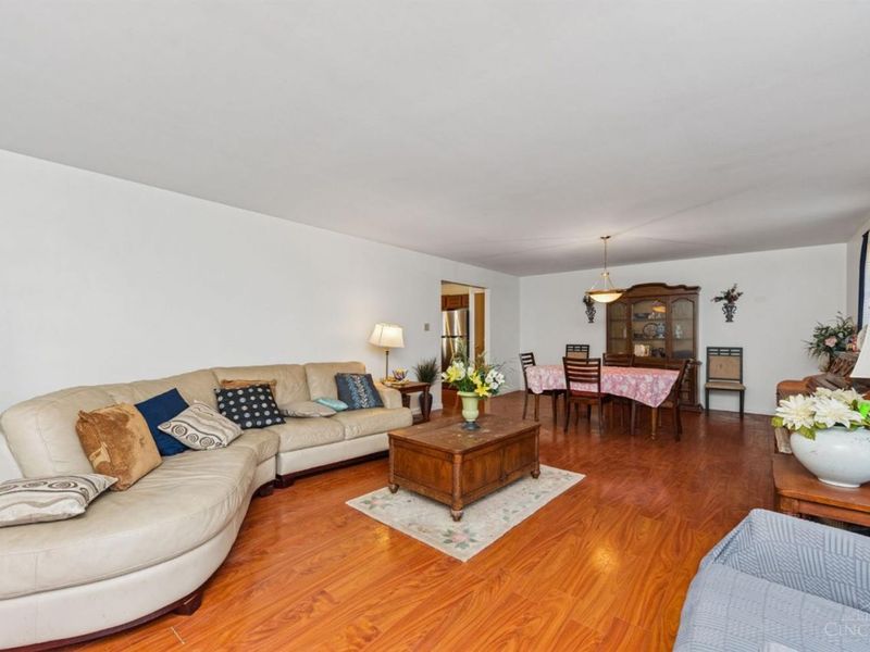 10228 Springbeauty Lane, Springfield Twp., OH 45231 Photo 6