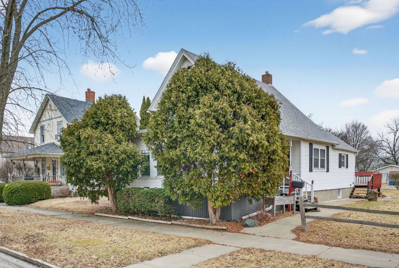 272 S Michigan Avenue, Bradley, IL 60915 Main Photo