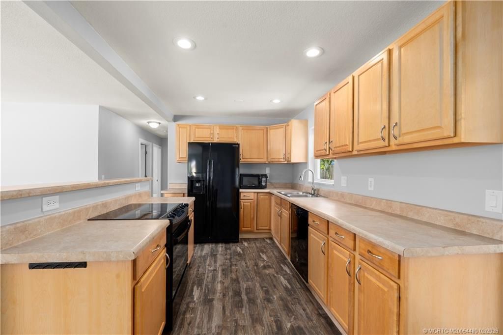 924 SE Dolphin Drive, Stuart, FL 34996 Photo