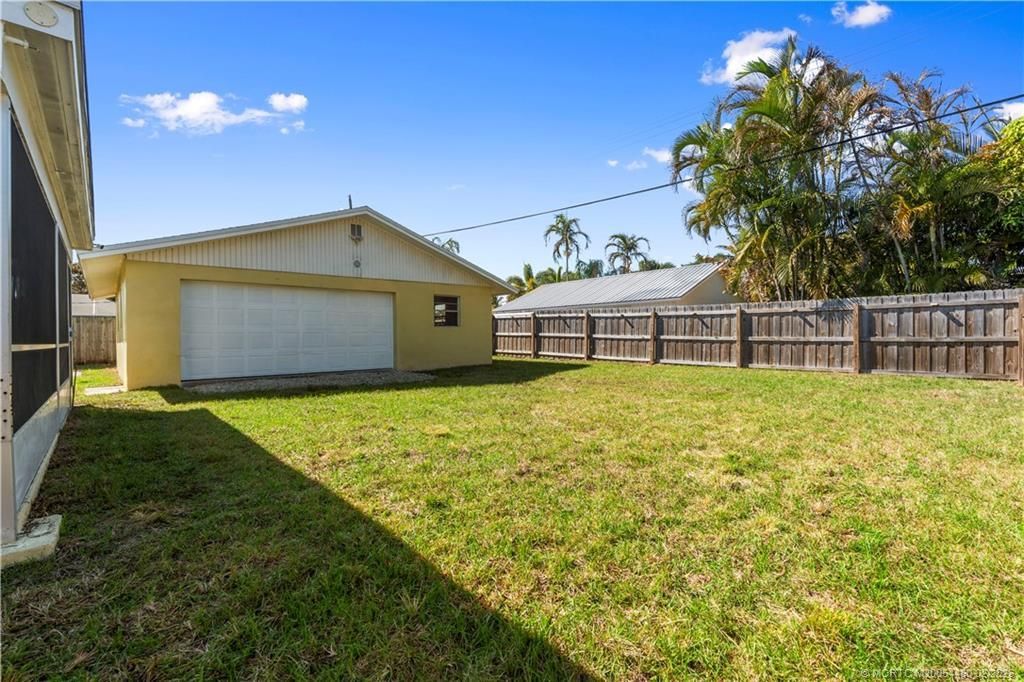 924 SE Dolphin Drive, Stuart, FL 34996 Photo