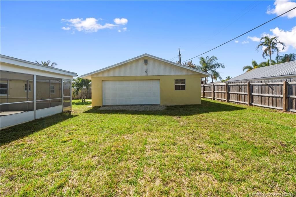 924 SE Dolphin Drive, Stuart, FL 34996 Photo