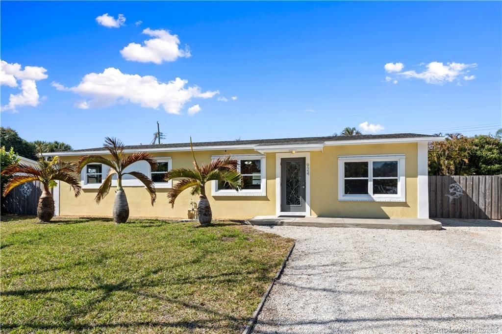 924 SE Dolphin Drive, Stuart, FL 34996 Photo