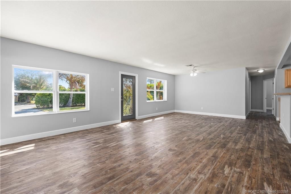 924 SE Dolphin Drive, Stuart, FL 34996 Photo