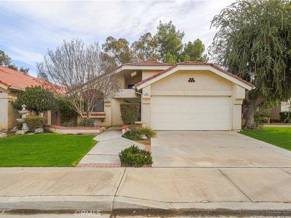 608 Berwick, Bakersfield, CA 93311
