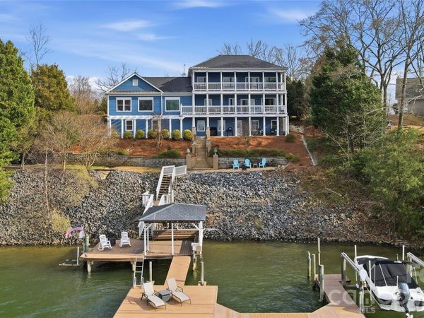 18212 Tayport Drive, Charlotte, NC 28278