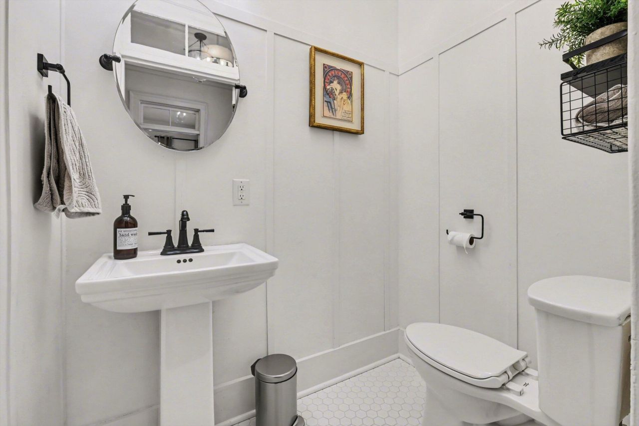 216 W Carolina Avenue Photo 21