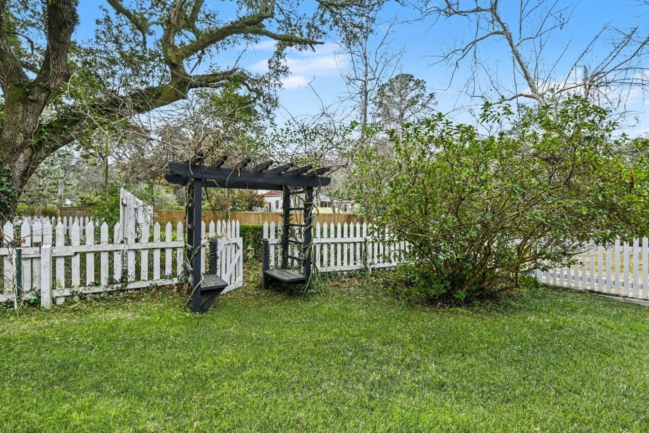 216 W Carolina Avenue Photo 44