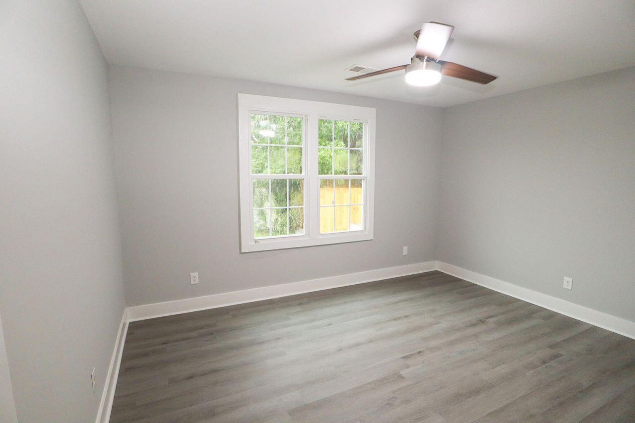 2121 Cosgrove Avenue Photo 10