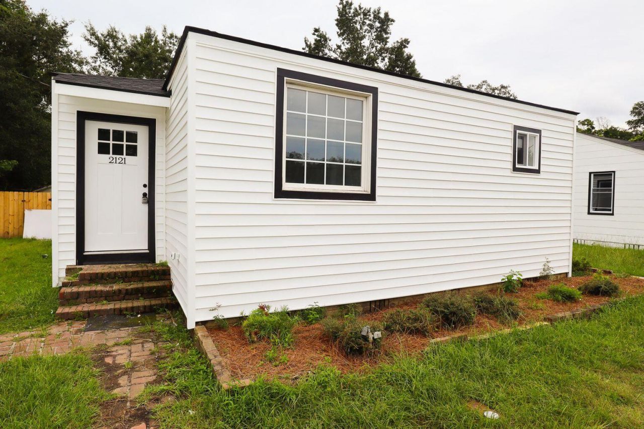 2121 Cosgrove Avenue Photo 16