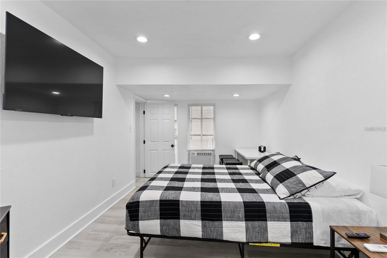 412 E Harwood Street, Orlando, FL 32803 Photo