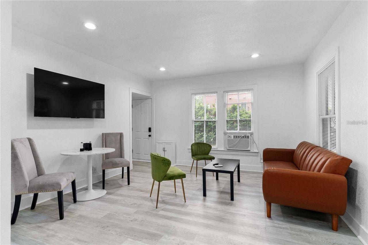 412 E Harwood Street, Orlando, FL 32803 Photo