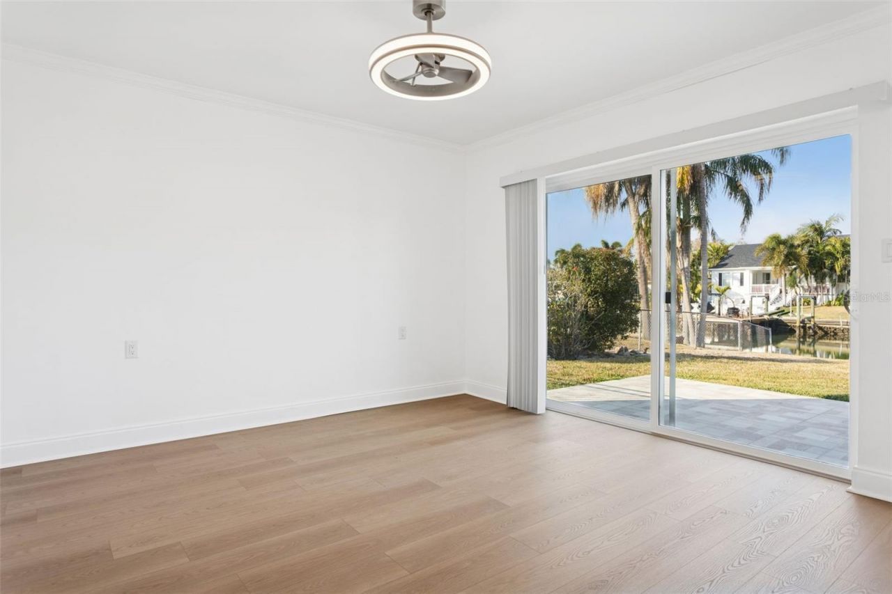 3926 Fontainebleau Drive, Tampa, FL 33634 Photo