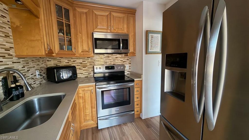 550 Broad Ave S, Unit 550, Naples, FL 34102 Photo