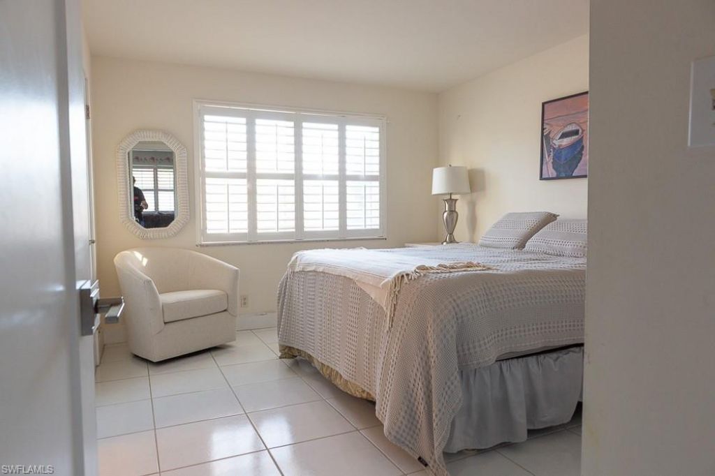 550 Broad Ave S, Unit 550, Naples, FL 34102 Photo