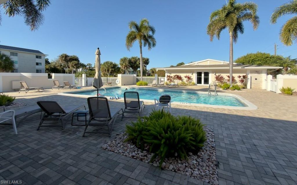 550 Broad Ave S, Unit 550, Naples, FL 34102 Photo