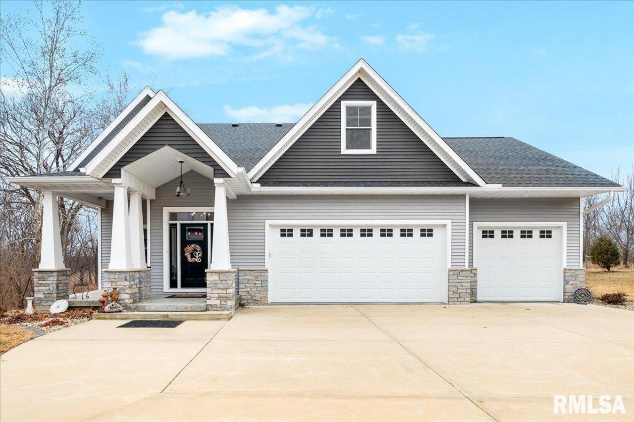 687 Northfork Road, Metamora, IL 61548 Main Photo