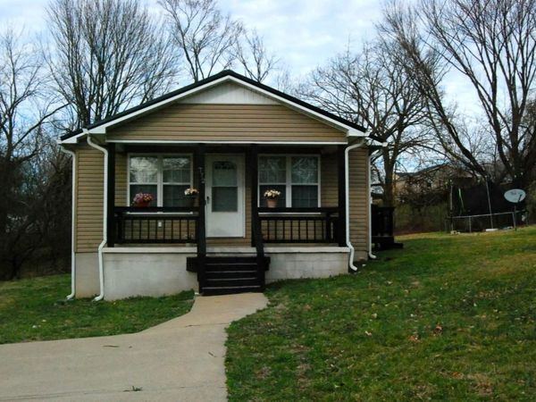772 E Maple Street, Scottsville, KY 42164