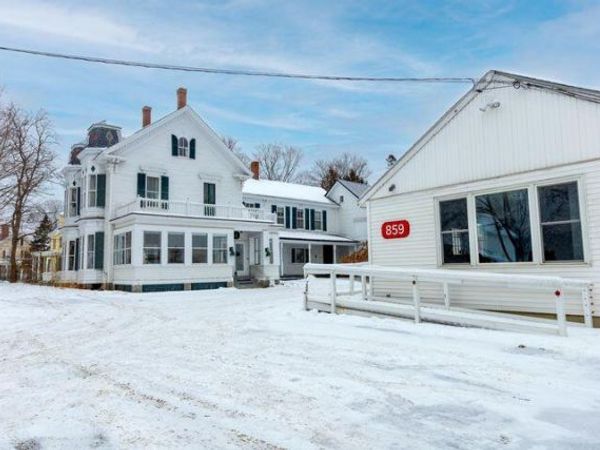 859 W Main Street, Dover-Foxcroft, ME 04426