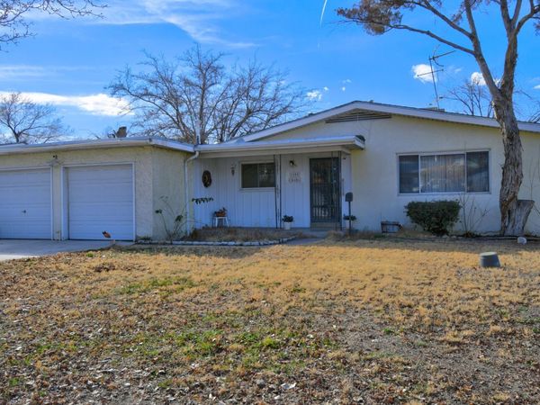 1305 Chama Street NE, Albuquerque, NM 87110