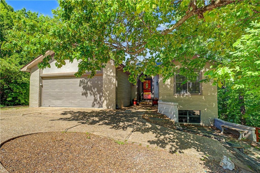 13 Blenheim Lane Bella Vista, AR 72715
