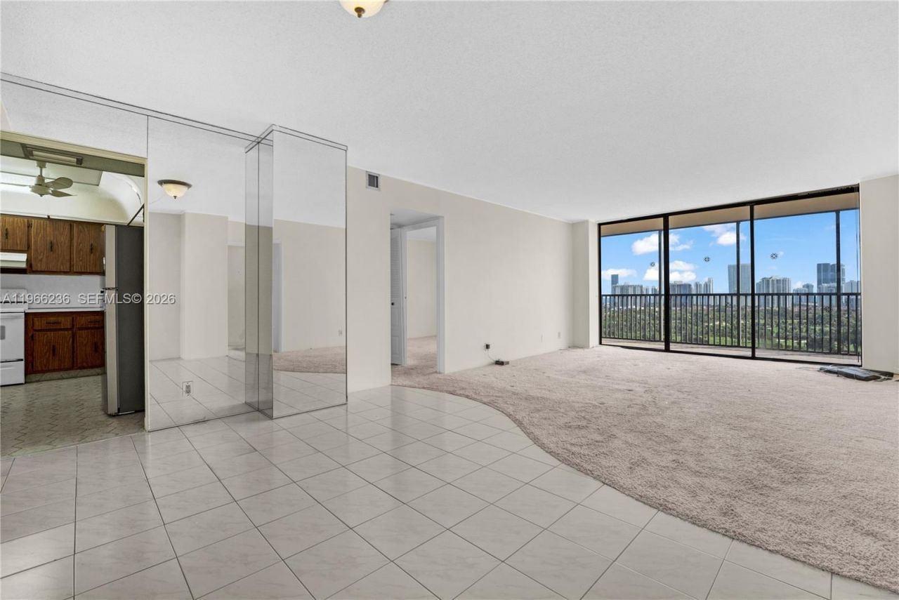 20301 W Country Club Dr , Unit 1826, Aventura, FL 33180 Photo