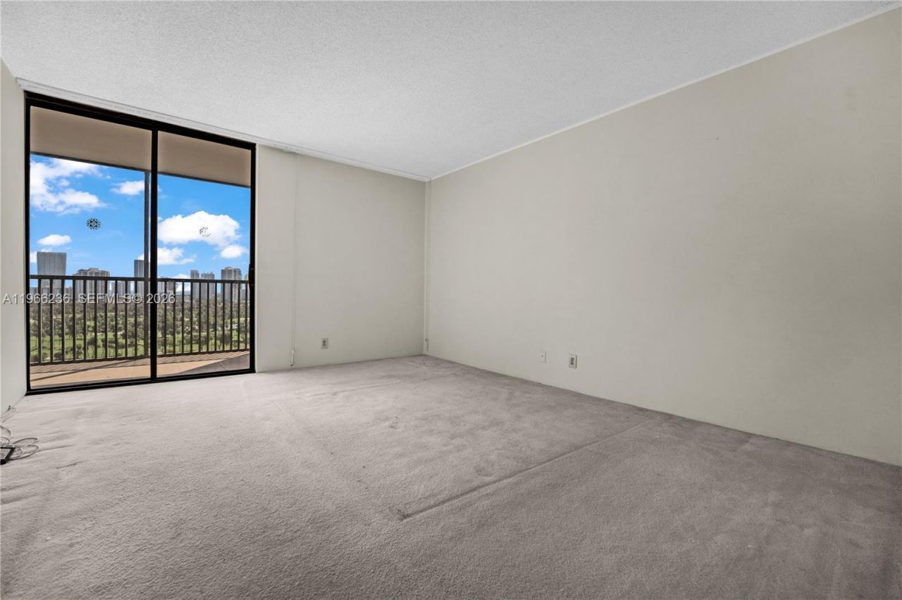 20301 W Country Club Dr , Unit 1826, Aventura, FL 33180 Photo